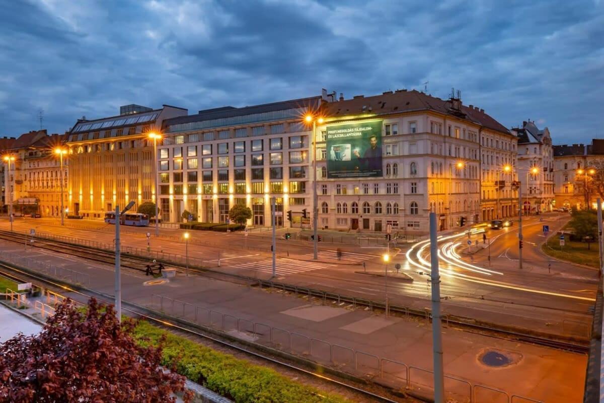 Chic Central Flat With River View Budapest Kültér fotó